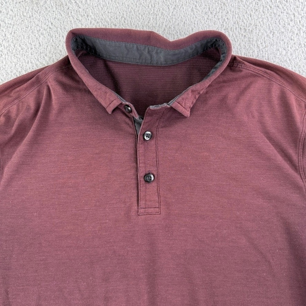 Lululemon Evolution Polo Shirt Men Large Burgundy Short Sleeve Tech Activewear